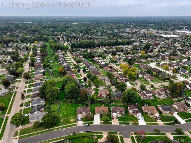 40019 Gulliver Drive, Sterling Heights, MI 48310