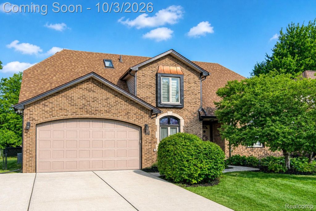 40019 Gulliver Drive, Sterling Heights, MI 48310