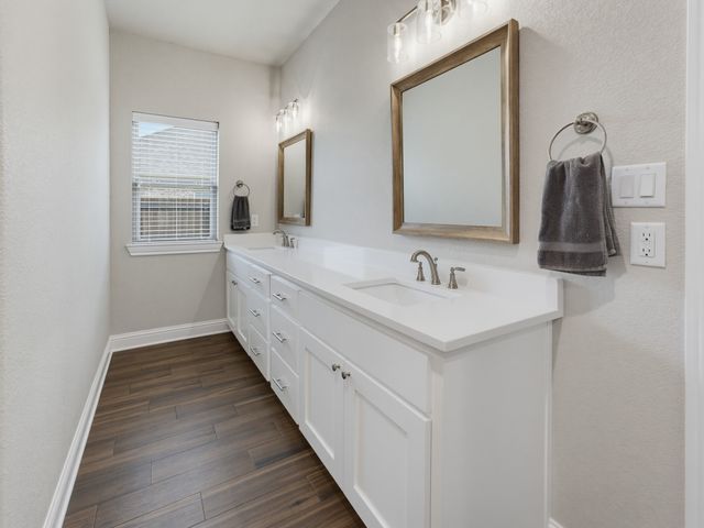 505 N Neu Drive, Lindsay, TX 76250