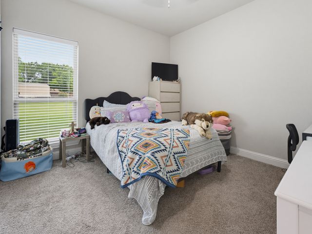 505 N Neu Drive, Lindsay, TX 76250