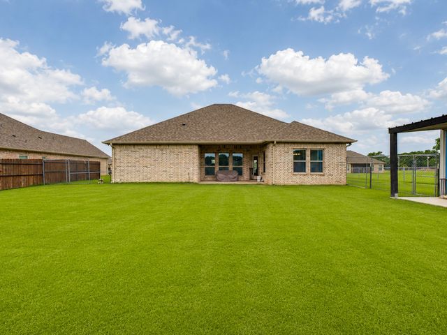 505 N Neu Drive, Lindsay, TX 76250