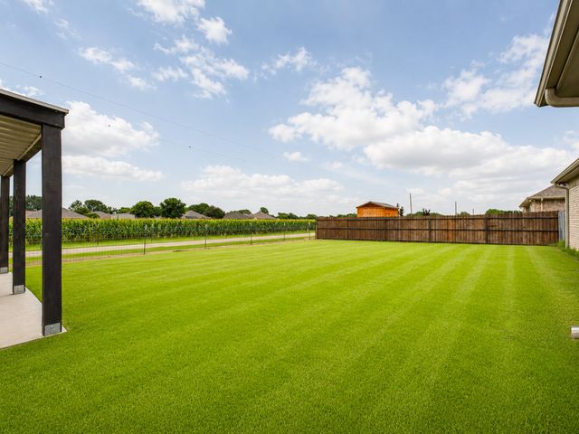 505 N Neu Drive, Lindsay, TX 76250