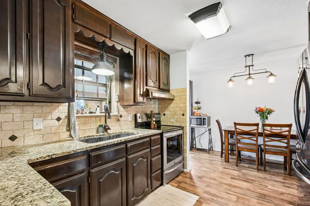 115 Mountain View DR, Burnet, TX 78611