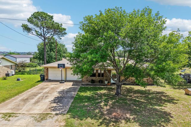 115 Mountain View DR, Burnet, TX 78611