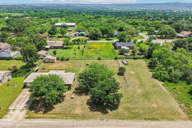 115 Mountain View DR, Burnet, TX 78611
