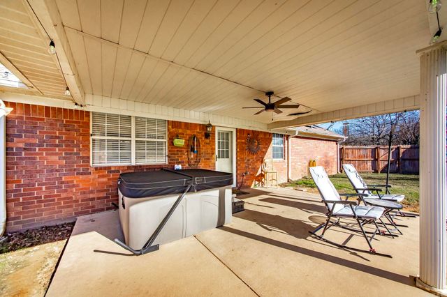 112 Selvidge Ln, Searcy, AR 72143
