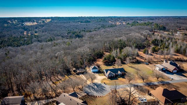 112 Selvidge Ln, Searcy, AR 72143