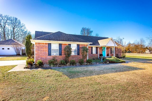 112 Selvidge Ln, Searcy, AR 72143