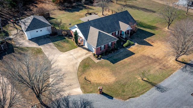 112 Selvidge Ln, Searcy, AR 72143