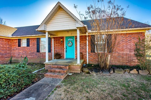 112 Selvidge Ln, Searcy, AR 72143