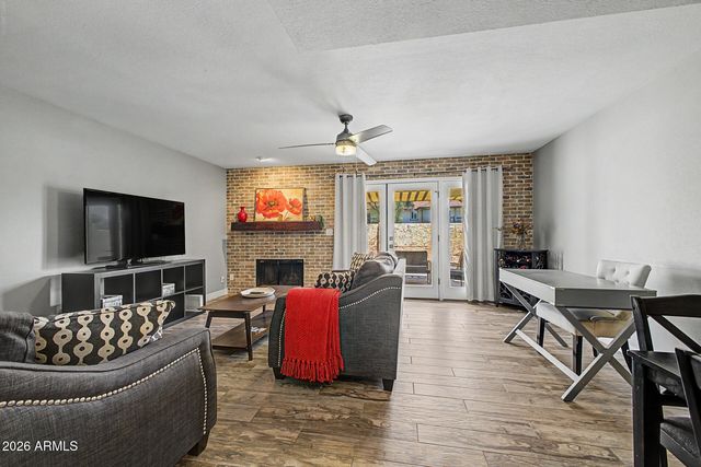 815 E GROVERS Avenue 57, Phoenix, AZ 85022