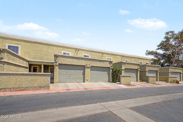 815 E GROVERS Avenue 57, Phoenix, AZ 85022