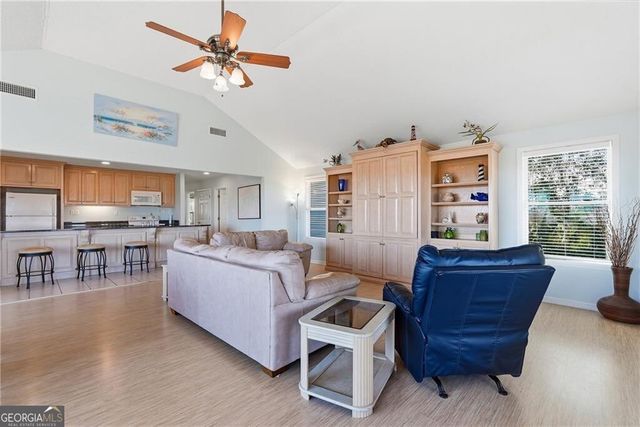 1116 Pleasure Point Lane NE, Townsend, GA 31331