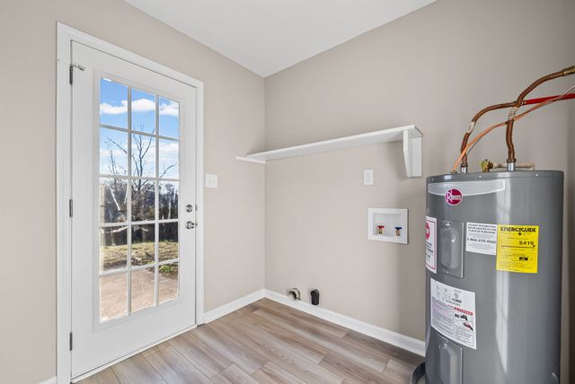 1010 Winesap Rd, Clarksville, TN 37040