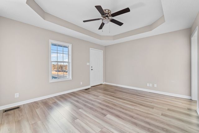 1010 Winesap Rd, Clarksville, TN 37040