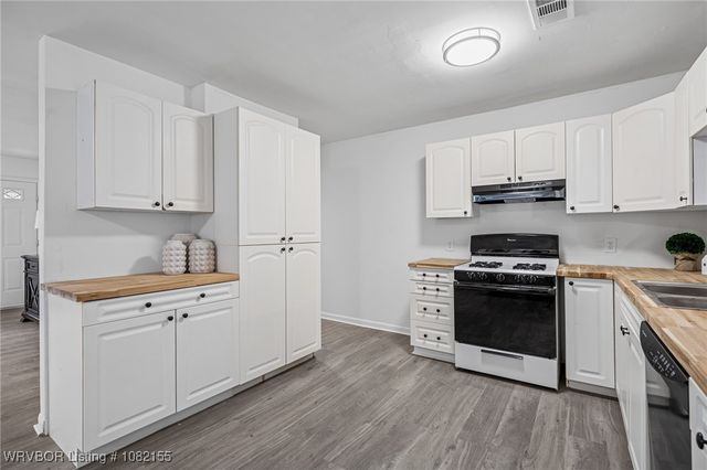 2221 N 56th Lane, Fort Smith, AR 72904