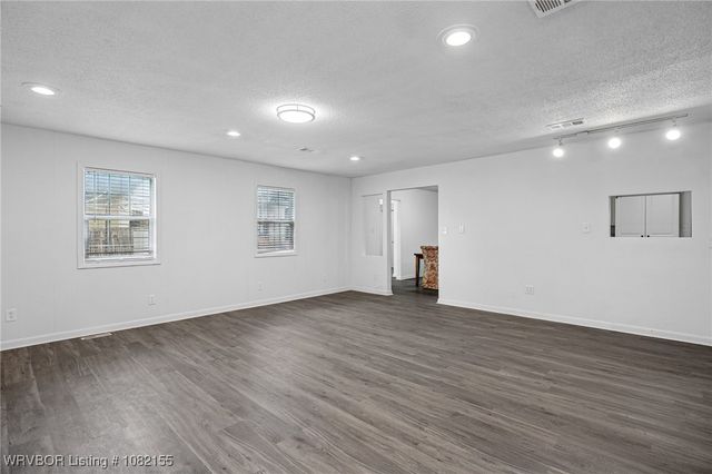 2221 N 56th Lane, Fort Smith, AR 72904