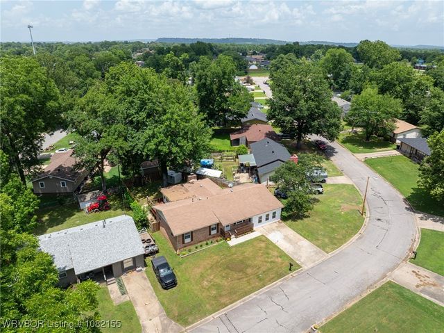 2221 N 56th Lane, Fort Smith, AR 72904