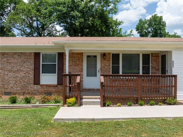 2221 N 56th Lane, Fort Smith, AR 72904