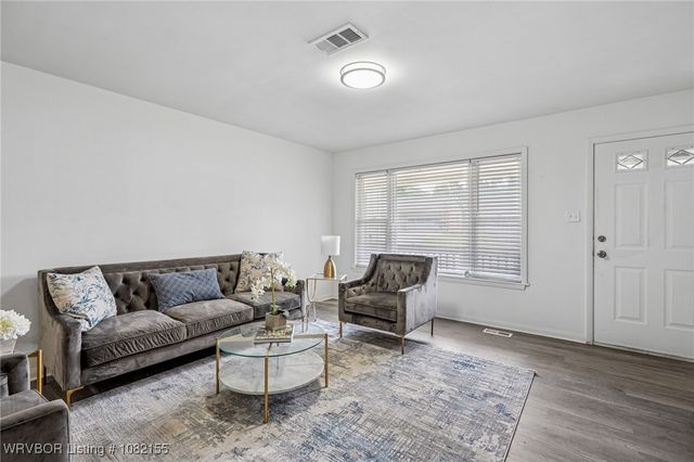 2221 N 56th Lane, Fort Smith, AR 72904