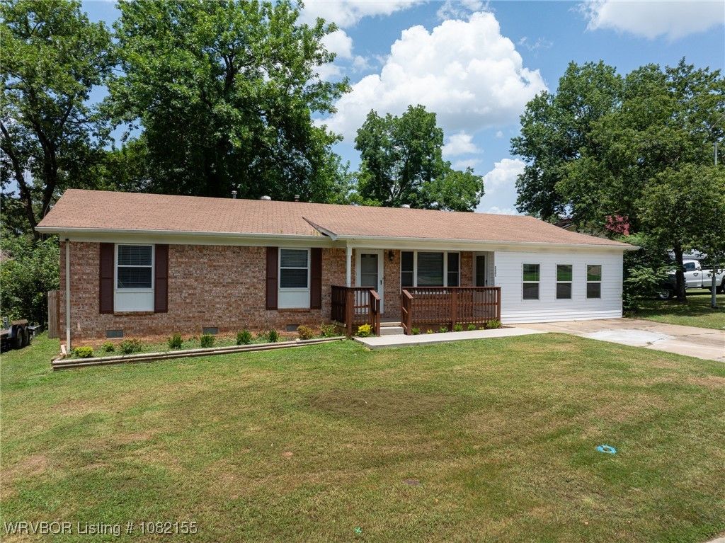 2221 N 56th Lane, Fort Smith, AR 72904