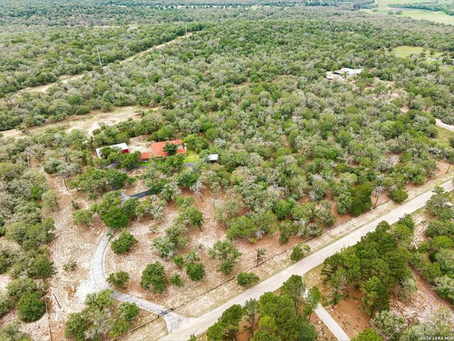 188 Guadalupe Ranch Ln, Seguin, TX 78155