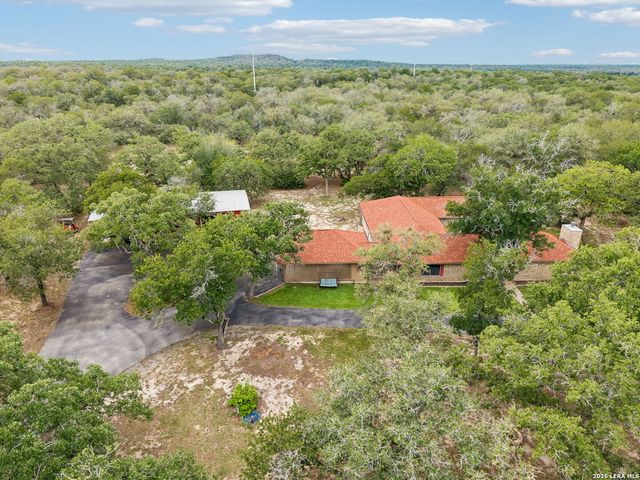 188 Guadalupe Ranch Ln, Seguin, TX 78155