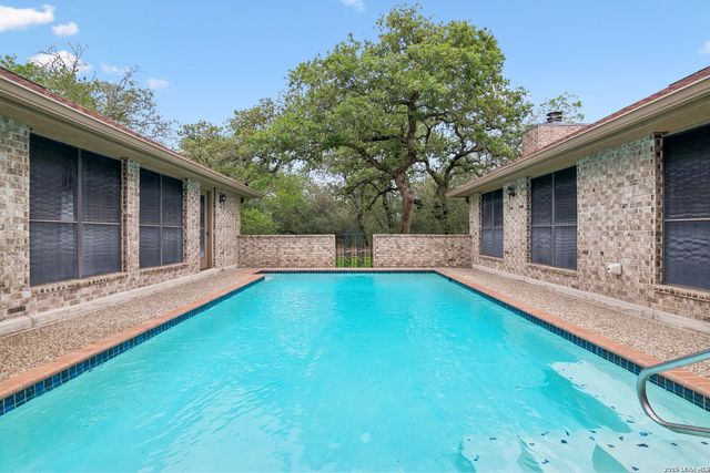 188 Guadalupe Ranch Ln, Seguin, TX 78155