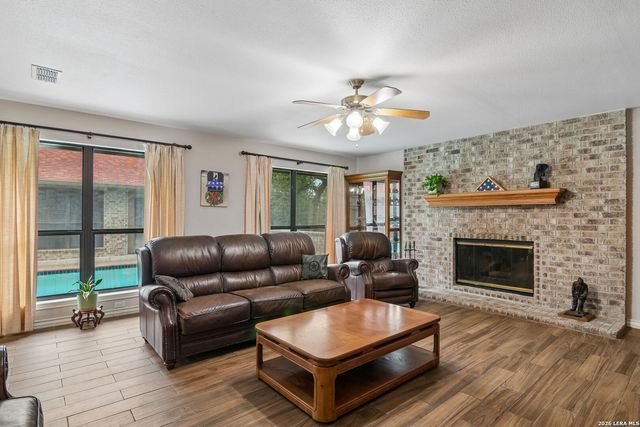 188 Guadalupe Ranch Ln, Seguin, TX 78155