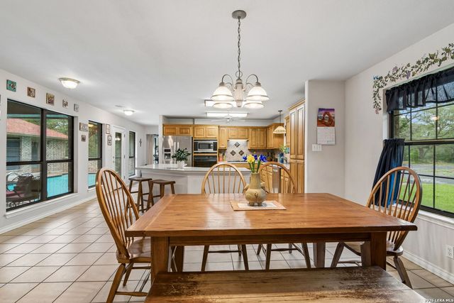 188 Guadalupe Ranch Ln, Seguin, TX 78155