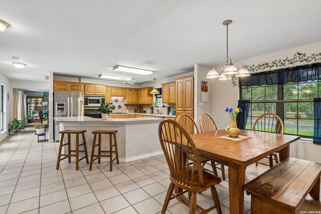 188 Guadalupe Ranch Ln, Seguin, TX 78155