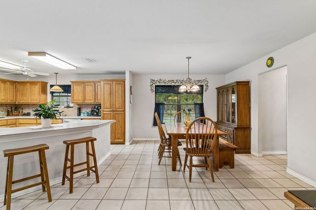 188 Guadalupe Ranch Ln, Seguin, TX 78155