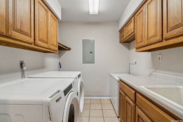 188 Guadalupe Ranch Ln, Seguin, TX 78155