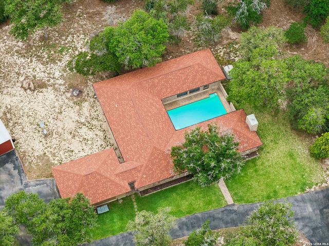 188 Guadalupe Ranch Ln, Seguin, TX 78155