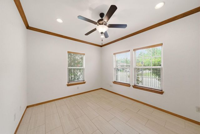 3231 Francis Street, Houston, TX 77004