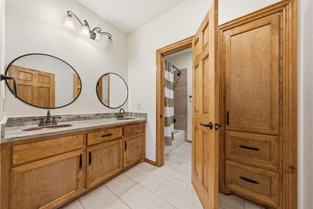 3231 Francis Street, Houston, TX 77004