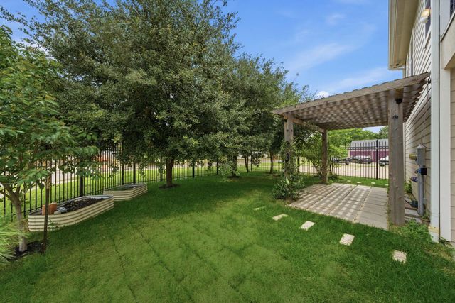3231 Francis Street, Houston, TX 77004