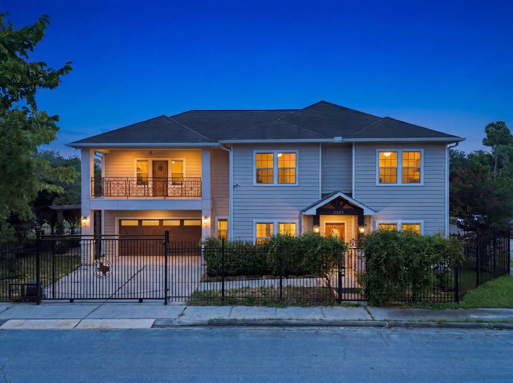 3231 Francis Street, Houston, TX 77004