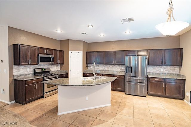 10404 Mystic Pine Road, Las Vegas, NV 89135