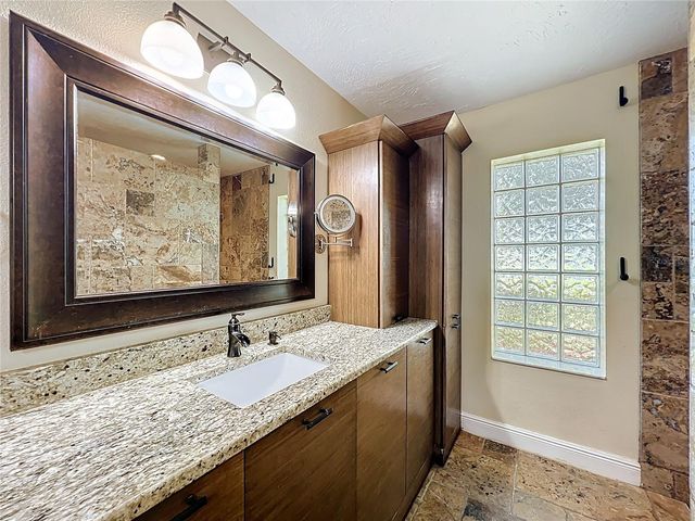 36755 ALAQUA COURT, Eustis, FL 32736