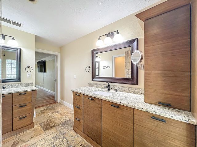 36755 ALAQUA COURT, Eustis, FL 32736