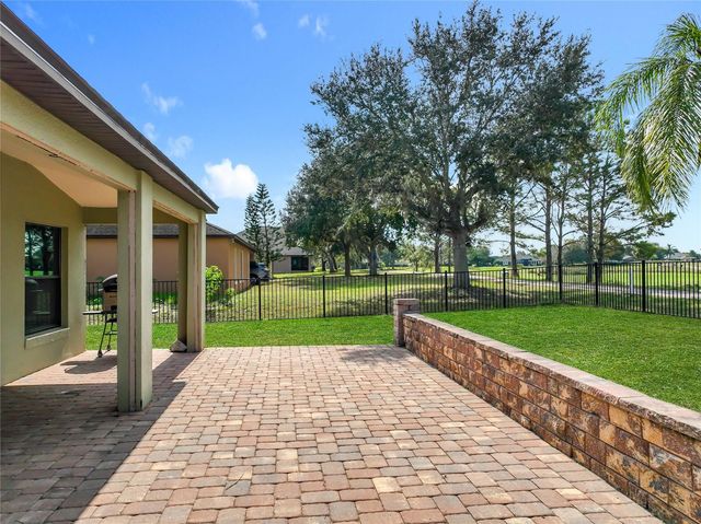 36755 ALAQUA COURT, Eustis, FL 32736