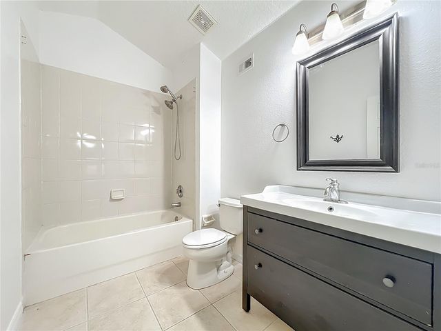 36755 ALAQUA COURT, Eustis, FL 32736