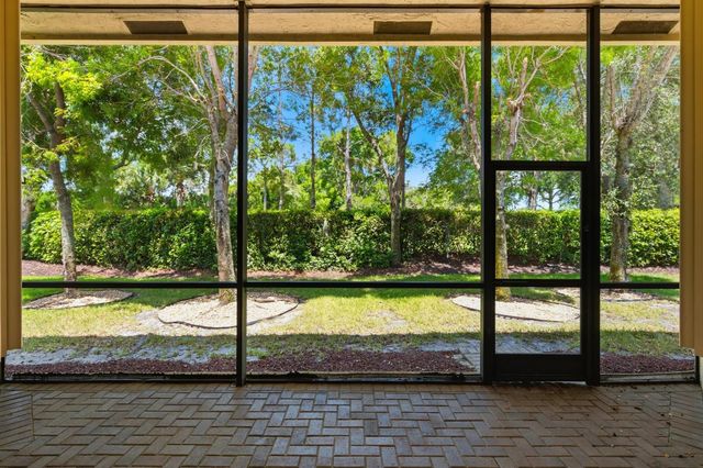 10588 Stone Garden Drive, Boynton Beach, FL 33473