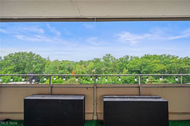 12900 Lake Avenue 811, Lakewood, OH 44107