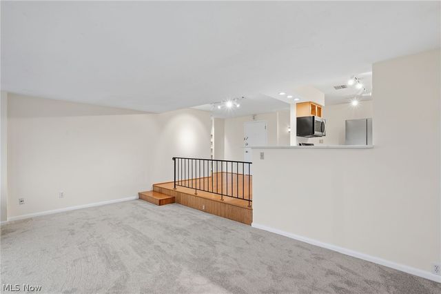 12900 Lake Avenue 811, Lakewood, OH 44107
