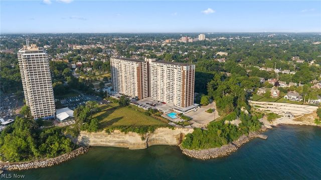 12900 Lake Avenue 811, Lakewood, OH 44107