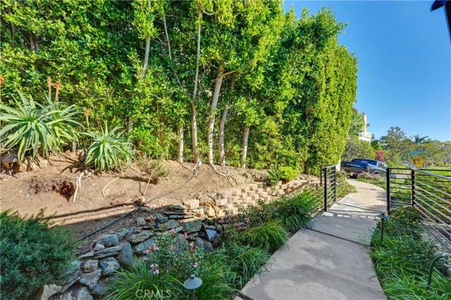 2590 Iris, Laguna Beach, CA 92651