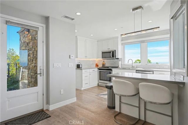 2590 Iris, Laguna Beach, CA 92651