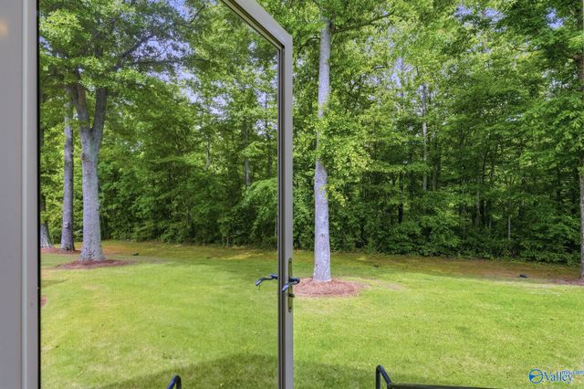 175 Glenview Drive, Albertville, AL 35950
